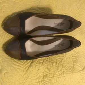 Color-blocked Pumps size 6-1/2